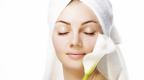 En etkili Kore cilt beyazlatma yöntemleri ve ürünleri nelerdir?